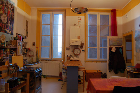 L'appartement est situé sur les pentes de la Croix Rousse dans le 1er arrondisse Lyon, France Appartement sur les pentes de la Croix-Rousse Entire rental unit vacation rental 15658687