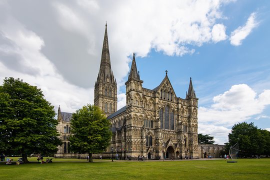 Salisbury and Magna Carta Private Tour from Southampton  Private Tours and Travel Guide Europe London CITY Southampton Destination Tour