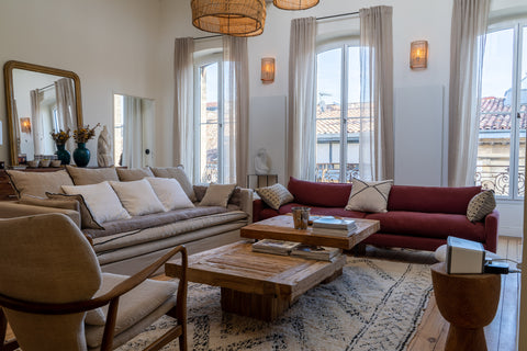 Our apartment si perfectly located in one of Bordeaux's nicest neighborhood (Les Paris, France Luxurious apartment in the heart of Bordeaux Entire rental unit vacation rental 39496317