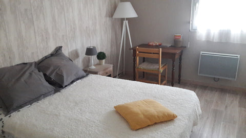 Petite résidence très calme, 2 étages et à proximité des commerces (au bout de l Mérignac, France Chambre dans joli T3 Mérignac Mondesir Private room in rental unit vacation rental 38186018