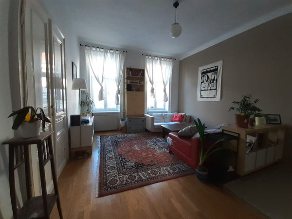 Enjoy the Viennese summer while staying in this comfortable and spacious apartme Vienna, Austria Private livingroom and bedroom in City Centre Private room in rental unit vacation rental 25539298