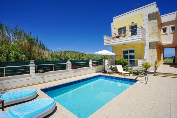Geas House Thalassa is a hospitable 2-bedroom villa with a private pool and a sh Chania, Greece Geas House Thalassa, 2 BD, private pool, seaside Entire home vacation rental 30626859
