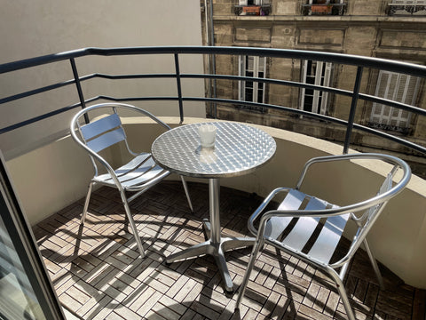 Joli studio 25m2, au coeur des Chartrons, refait à neuf, meublé, Wifi. <br />50m Saucats, France Studio lumineux Chartrons, 2 pers, balcon, tram Entire condo vacation rental 38973022
