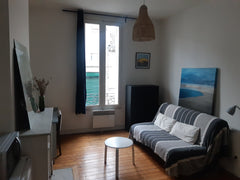 Chambre / studio / 18m² <br />avec un coin cuisine,<br />Ambiance Atelier de pei Bordeaux, France Chambre / studio 18m² Private room in rental unit vacation rental 35478435