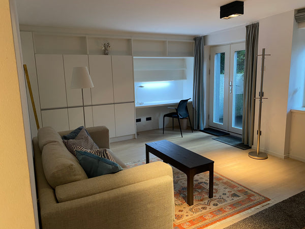 This spacious and serene space is located in Hietzing, a leafy part of Vienna cl England, United Kingdom Adorable 1-bedroom place in Vienna Private room in guest suite vacation rental 670345332671676852