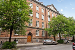 Smuk, lys og rummelig lejlighed (172 m2) med fantastisk beliggenhed i ambassadek  Skøn centralt beliggende lejlighed i København Ø. Entire condo vacation rental 643181877642771701