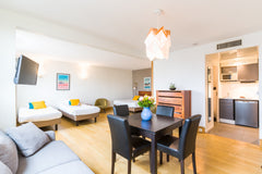 The Suite is a 41m2 apartment ideal for a family stay in our beautiful city of B Bordeaux, France Suite of 41m2 for 4 people Entire condo vacation rental 27046943