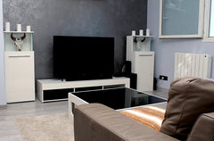 Charmant T2 de 50 m2 à Cenon, refait à neuf à la décoration moderne dans une rés  Charmant T2 aux portes de Bordeaux - Parking privé Entire rental unit vacation rental 31534297