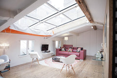 Un nid douillet avec vue sur le ciel, au calme absolu dans le cœur battant de Bo Bordeaux, France Lovely flat in the heart of bordeaux Entire loft vacation rental 44057544