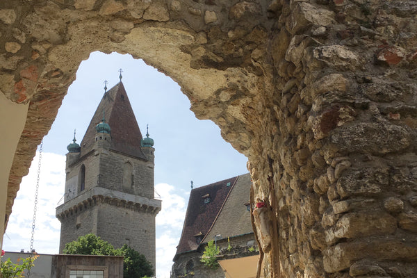 Die  eigenständige Wohnung befindet sich direkt im Zentrum von Perchtoldsdorf in Lower Austria, Austria Hotel Mama Entire rental unit vacation rental 29178182