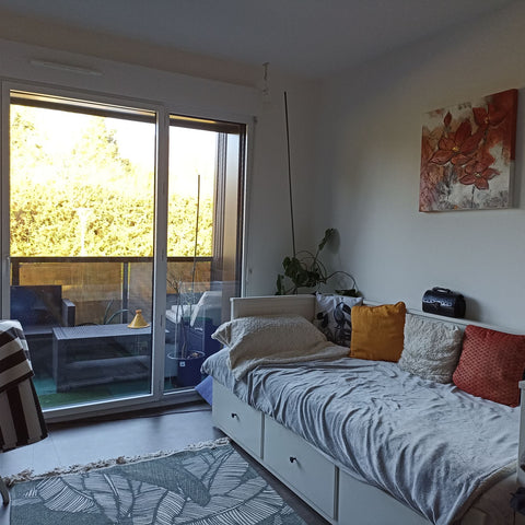 Logement situé au 1 ère étage, dans une résidence calme.  Logement tout confort Entire condo vacation rental 600443725781456661