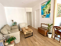 Notre appartement est idéalement situé au cœur de la vie bordelaise. Profitez à  Bordeaux, France Appartement Terrasse Monadey Entire rental unit vacation rental 49476612