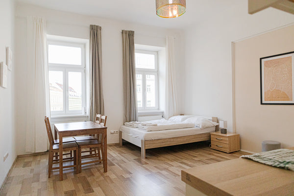 Eine wunderschöne, stylische Wohnung in einem historischen Wiener Altbaugebäude   Modern Apartment Entire rental unit vacation rental 54052258