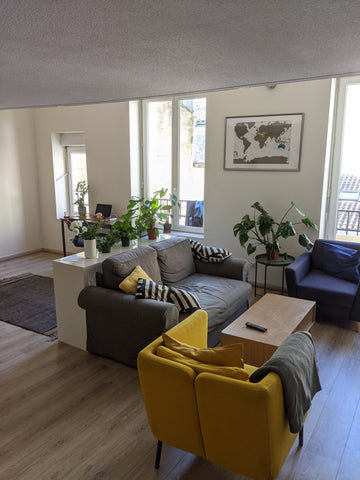 Simplifiez-vous la vie dans ce logement paisible et central. À 40 mètres des tra Brest, France Grand duplex calme et lumineux en plein centre Entire rental unit vacation rental 53458694