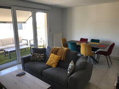 Venez découvrir Bordeaux en famille ou entre amis.<br /><br />Cet appartement pa Montluçon, France APPARTEMENT 6 pers en résidence avec 1 PL parking Entire condo vacation rental 666496981987126118
