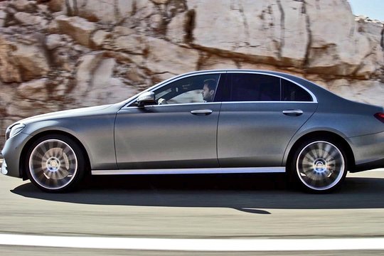 Private Arrival Transfer: Stansted Airport STN to Central London by Business Car  Private Tours and Travel Guide Europe London CITY Stansted Mountfitchet Destination Tour