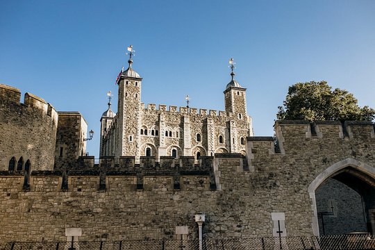 Early Access Tower of London Tour: Opening Ceremony  Crown Jewels & River Cruise  Private Tours and Travel Guide Europe London CITY London Destination Tour