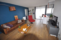 Agréable T2bis situé dans une résidence calme et sécurisée à 15min en vélo et 10 Bordeaux, France Appartement cosy proche chartrons Entire rental unit vacation rental 11647645