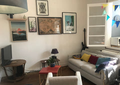 Petite échoppe classique de 70 m2 avec petit jardin. <br />Le logement est situé Bègles, France Petite échoppe barrière de Bègles proche gare Entire home vacation rental 43512308