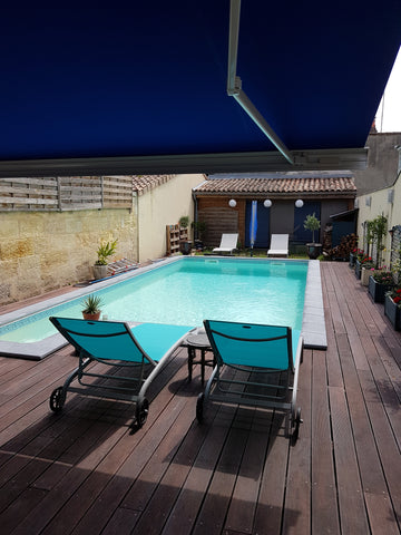 Dans une authentique maison bordelaise de la fin du 19ème siècle, nous mettons à Bordeaux, France Tram D,  Bordeaux centre,  Etage 45m2, 3 pieces Entire guest suite vacation rental 19798345