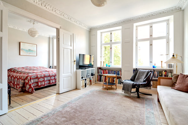 Our 94 m2 flat build in 1857 with three rooms, kitchen and bathroom lies directl Copenhagen, Denmark Large flat in the very heart of Copenhagen Entire rental unit vacation rental 17005475