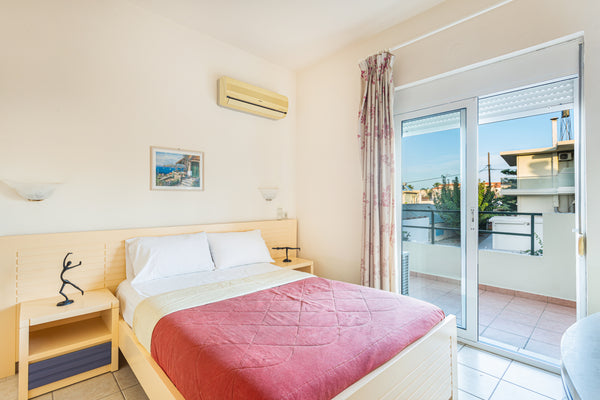 Relax with the whole family at this peaceful place to stay.<br /><br /><b>Licens Chania, Greece Family Apartments Entire rental unit vacation rental 51573167