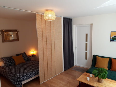 Notre studio est une maisonnette avec entrée privative. Il est situé entre la jo Bordeaux, France Maisonnette bordelaise centrale - entrée privée Entire home vacation rental 659858183744623904