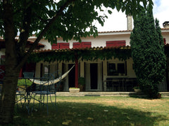 Si vous recherchez à passer une nuit au calme en pleine ville, je serai ravie de Bordeaux, France Chambre climatisée dans belle maison atypique! Private room in townhouse vacation rental 7120535