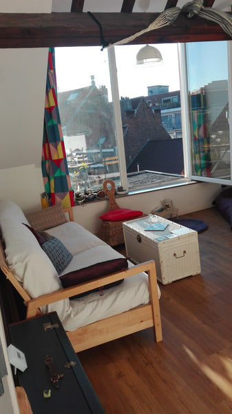 Situé à 1min du Parc Duden, à 10min du Parvis de Saint-Gilles et donc à 20min du Brussels, Belgium Duplex cosy, lumineux et calme proche du centre Entire rental unit vacation rental 30137404