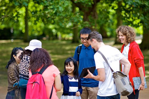 Classic London micro walking half day tour [Group tour]: Buckingham Palace  Royal Park  Big Ben  Downing Street  London Guided Tour: 55 degrees north latitude  Private Tours-and-Travel-Guide-Europe-London-CITY-London-Destination-Tour Europe London CITY London