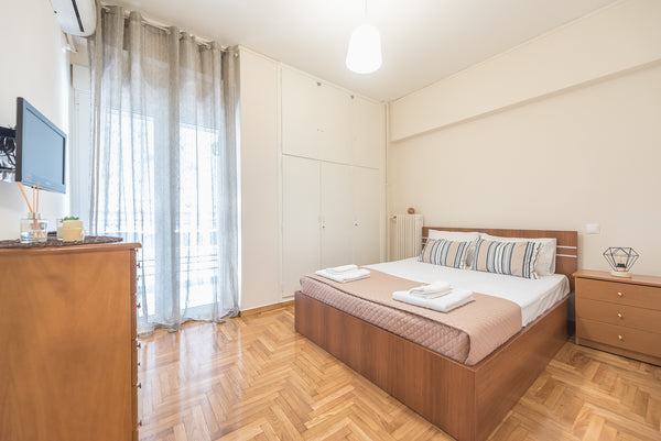 A fully apartment of 50 sq.m. on the 3rd floor that can easily accommodate up to GR Spacious Cozy Apartment Vironas Entire condo vacation rental 628355030799756674