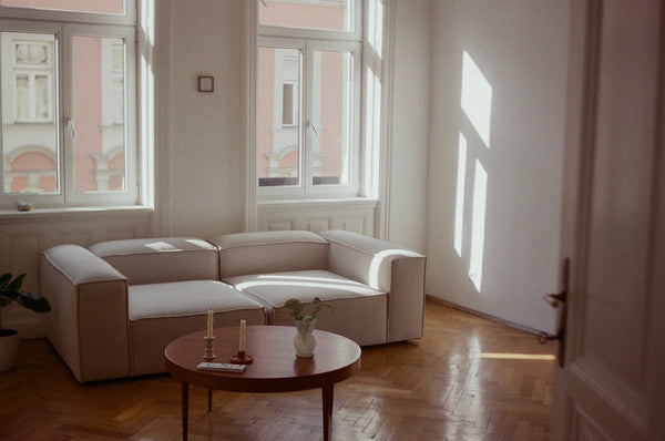 Minimal apartment in a 19th Century building in Vienna's 4th district.<br /><br  Vienna, Austria Artist’s apartment in Vienna Entire condo vacation rental 645439787985431107