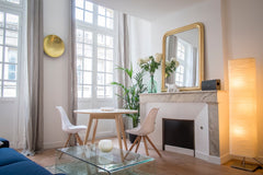 Lovely flat of 30 m² ideally situated in the center of Bordeaux, on Sainte Cathe Bordeaux, France Lovely flat*** Ste Catherine street Entire rental unit vacation rental 6334264