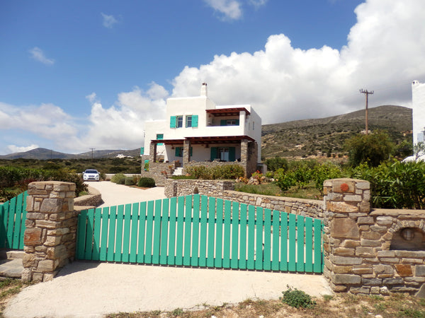 The villa is located in one of the most beautiful villages in the south of Paros Filothei, Greece Villa di Sole, Dryos Village Cycladic home vacation rental 3014473