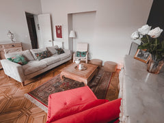 Venez découvrir cet élégant T2 de 80m2 avec balcon filant, en plein centre ville Léogeats, France BORDEAUX HYPERCENTRE Appartement Haussmanien Entire home vacation rental 625062970668082376