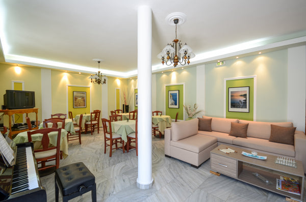 It is family run and offers pleasant accommodation with a variety of amenities a Naxos, Greece Hotel Savvas Private room in rental unit vacation rental 7374396