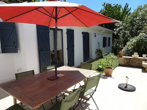 Charmante  et typique échoppe bordelaise avec son agréable jardin coté sud  qui  Bègles, France Agréable échoppe bordelaise 110 m² Entire townhouse vacation rental 637274817166759014