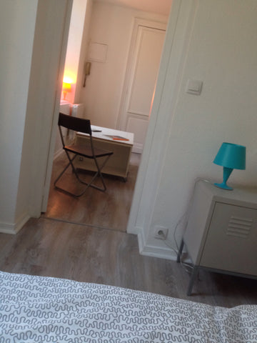 Quartier Saint gènes, résidentiel et commerces de proximité, bus et à proximité  Bordeaux, France 2 pièces 25 m2 chambre séparée quartier St Gènes Entire rental unit vacation rental 18936709