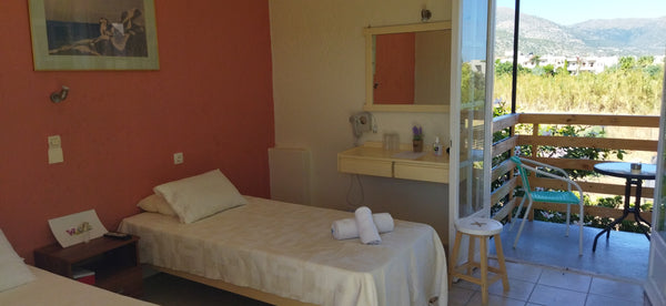 Peace of mind holidays with hospitality that feels like home<br />A room in a co Heraklion, Greece CLEO ROOM&BALCONY 6 MINUTES WALK FROM THE BEACH Entire rental unit vacation rental 51649186