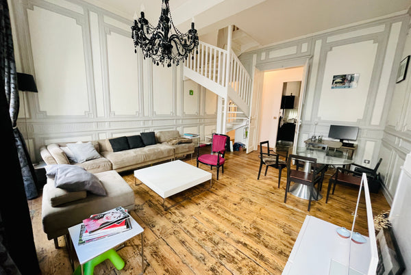 T4 apartment for 6 people with 3 bedrooms in the heart of old Bordeaux close to   T4 apartment in the heart of old Bordeaux close to Entire rental unit vacation rental 661344140518476482