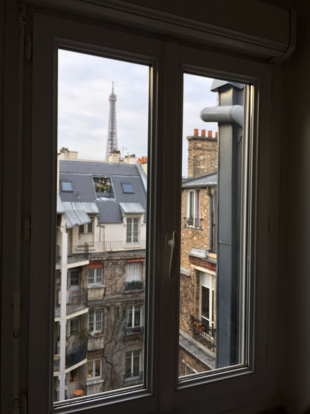 Lovely apartment in the 15th arrondissement of Paris, right in front of the Eiff Paris, France Warm studio close to the Eiffel Tower Entire rental unit vacation rental 24013532