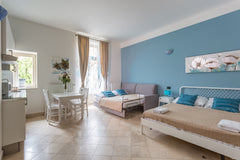 This clean,brigh and comfortable Apartment 7 minutes walk from Wenzel Square off Prague, Czechia BALCONY GARDEN VIEW STUDIO  IN CENTRE! A8 Entire rental unit vacation rental 13254939