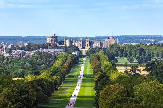 Southampton London Transfer with a Visit to Bath and Windsor  Private Tours and Travel Guide Europe London CITY Southampton Destination Tour