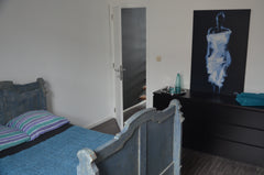 Cosy, spacious room in lofty renovated house.<br />Great location:<br />- 10' bi Gent, Belgium Private room near Gent city center Private room in rental unit vacation rental 1368957