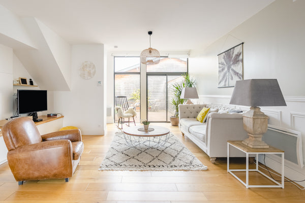 Passez une nuit de rêve sur l'épais matelas de cet appartement en duplex au prem  Bel appartement, grande terrasse - Bergonié Entire rental unit vacation rental 25270781