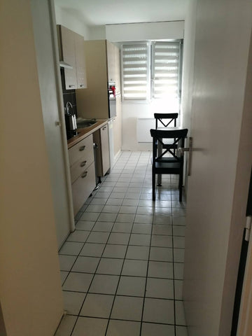 Appartement T2 de 55m2 très bien situé proche des facultés et de l'hôpital Pelle Asques, France Bel appartement 55 m2 calme  en résidence. Entire condo vacation rental 49237589
