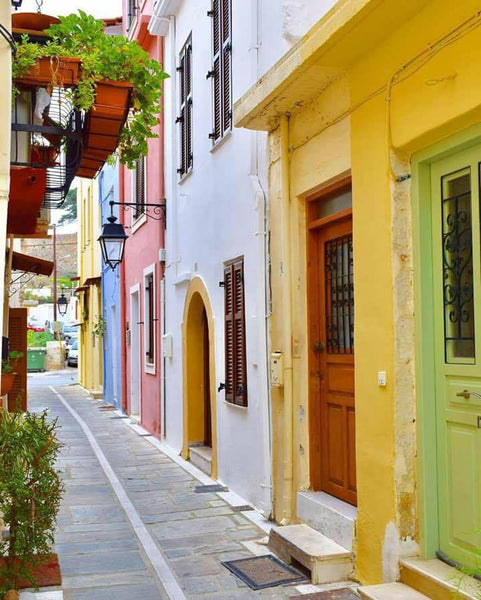 Marifilly's home is a three floor maisonette situated in a traditional and quiet  Marifilly's Home Entire home vacation rental 25523050