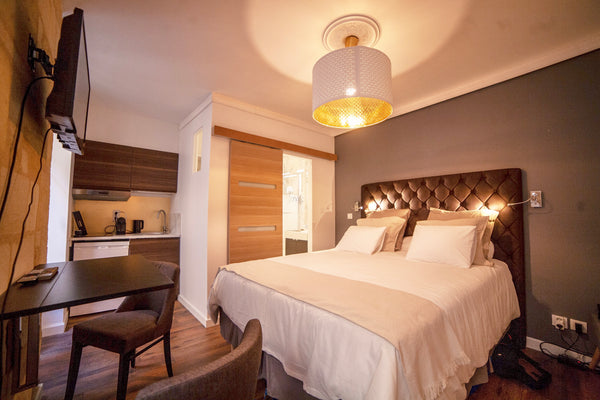 A studio transformed into a Standard Suite of a 5-star hotel with a romantic bal Pointe-à-Pitre, Guadeloupe ❤︎︎Studio flat Luxurious Suite❤︎Romantic Balcony❤︎ Entire rental unit vacation rental 22622862