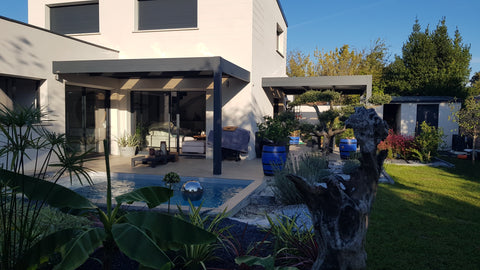 Maison moderne à 700 m de la ligne C du tram qui dessert la gare Saint Jean 20 m Villenave-d'Ornon, France Magnifique villa au grand calme avec piscine. Entire villa vacation rental 642470873106331528