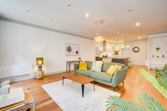 The Franklin is a wonderful 90 m2 appartment located on the 1st floor of a beaut Rennes, France LE FRANKLIN - Magnifique T2bis Entire rental unit vacation rental 53620056